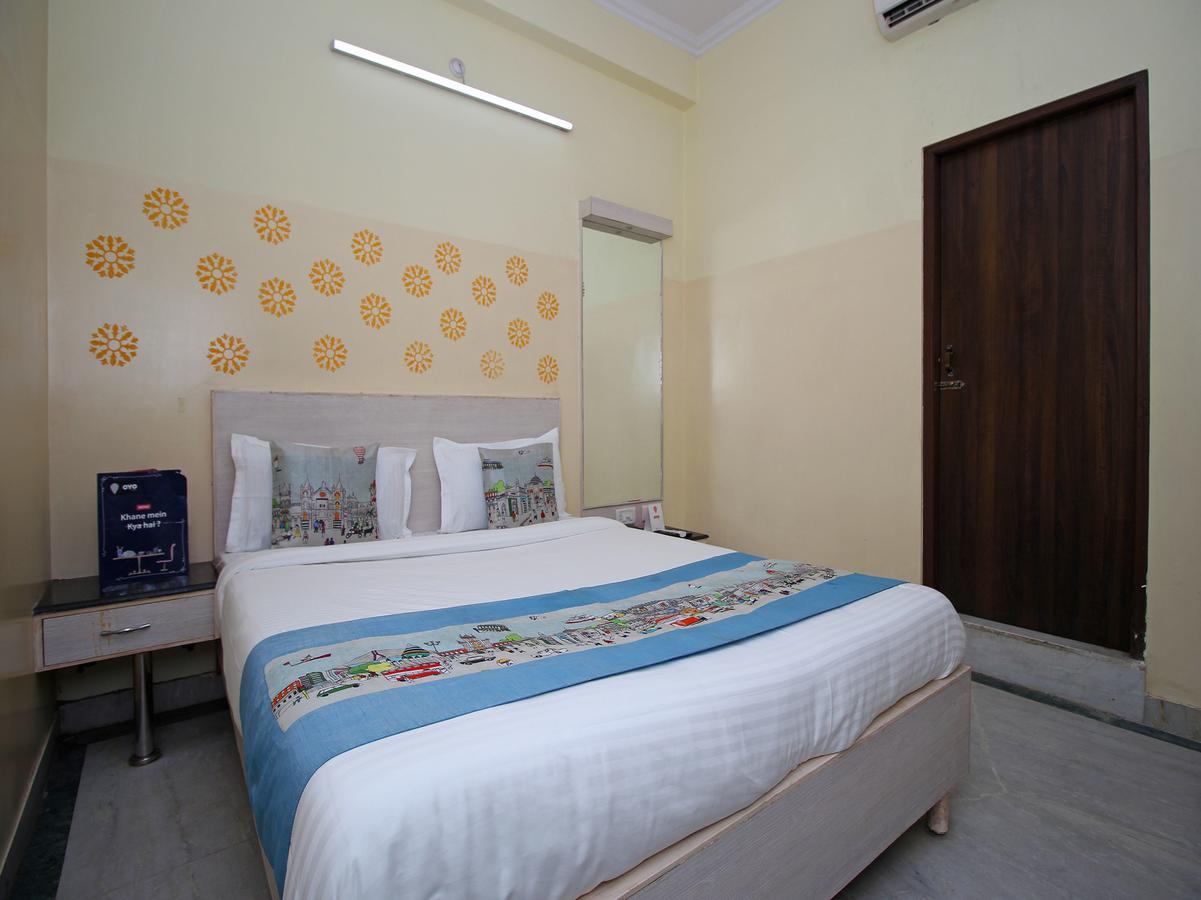 Oyo 1143 Hotel Rdb Palace Jaipur Buitenkant foto