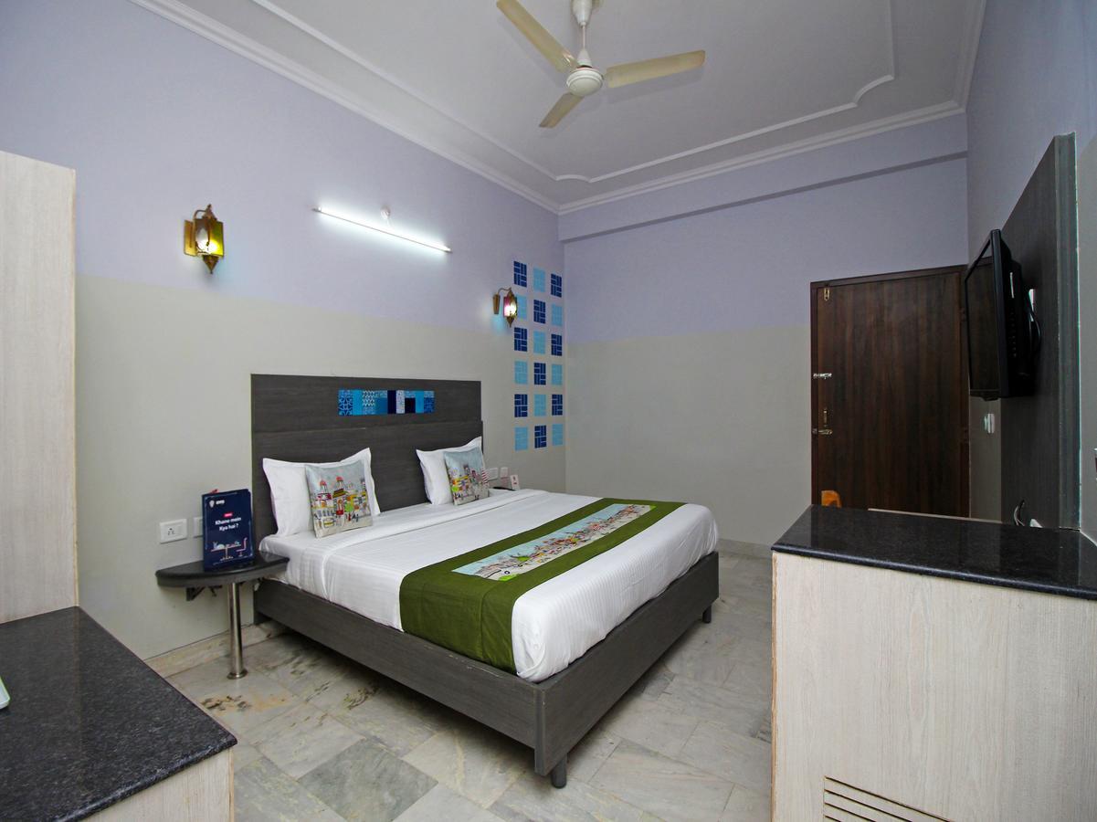 Oyo 1143 Hotel Rdb Palace Jaipur Buitenkant foto
