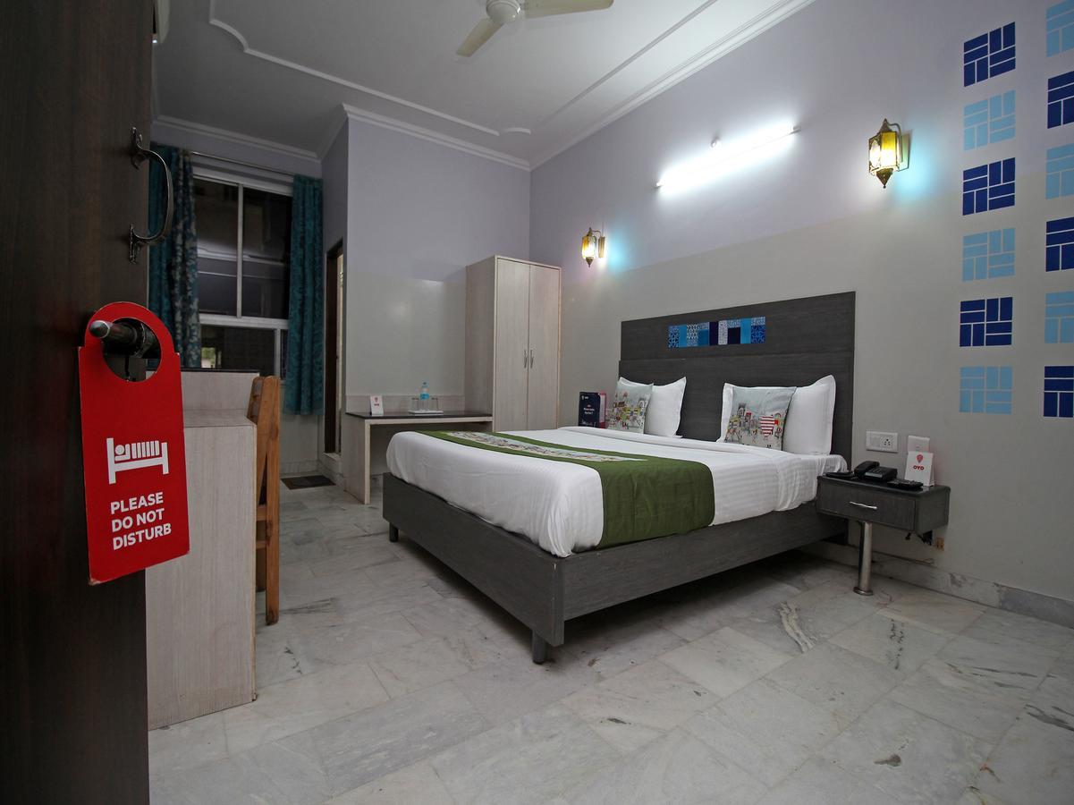 Oyo 1143 Hotel Rdb Palace Jaipur Buitenkant foto