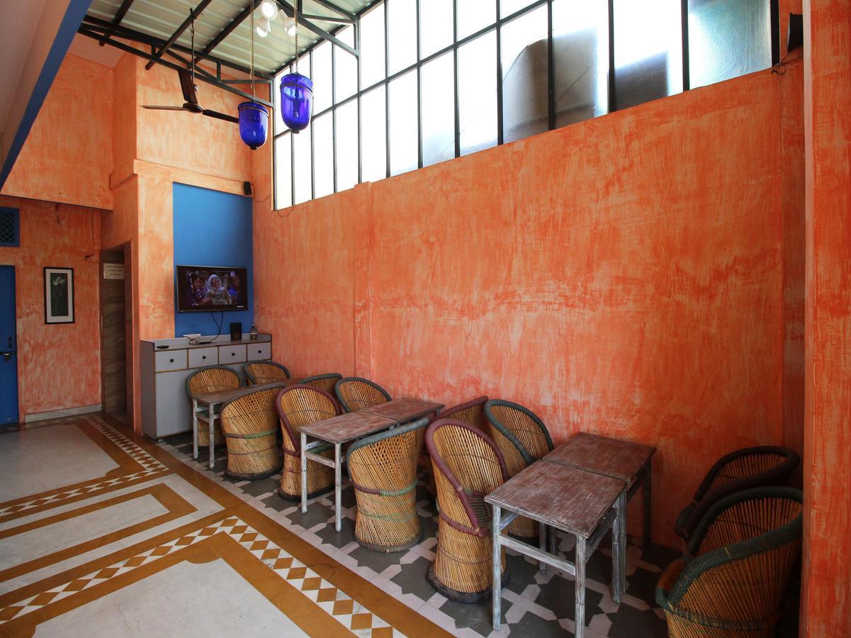 Oyo 1143 Hotel Rdb Palace Jaipur Buitenkant foto